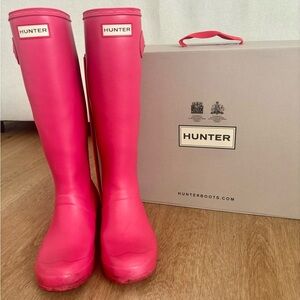 Original HUNTER tall boots in HOT Pink size 7/EU 38